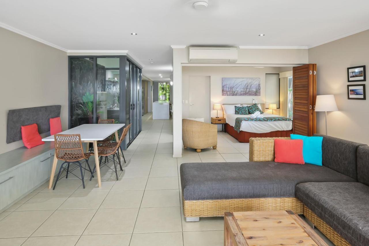 Sea Point On Trinity Beach Exterior photo